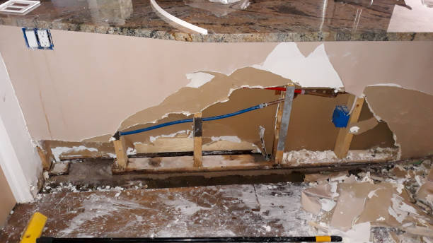 Best Water damage restoration process  in University Gardens, NY